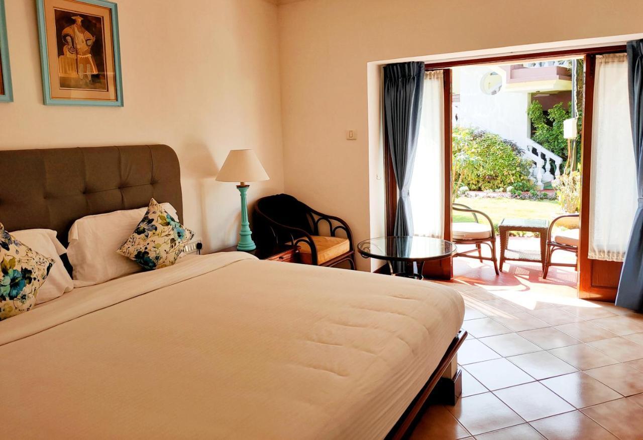 קולבה Coconut Grove Beach Resort מראה חיצוני תמונה
